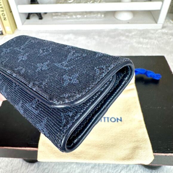 Louis Vuitton Denim key cles 4 Key holder fob keychain Excellent!! - Picture 4 of 12